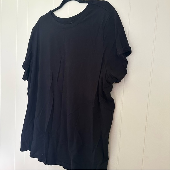 Old Navy Everywear Plus Size Black T-Shirt - Picture 3 of 7